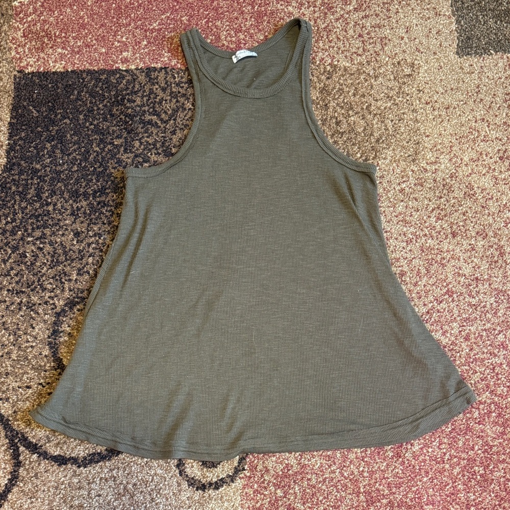 Flowy racer back top